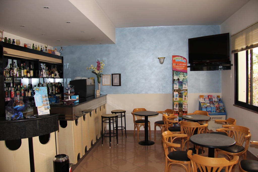 Hotel Vela Azzurra Rimini Buitenkant foto